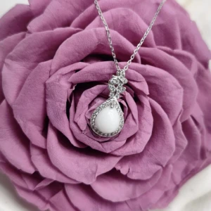 Livia - Collier avec ou sans lait maternel